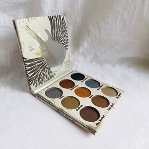**NEW** Crown Pro - Glam Metals palette